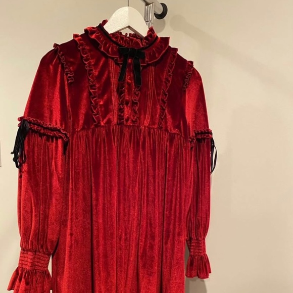 Dollhouse Gothic Lolita Dress - Picture 1 of 4
